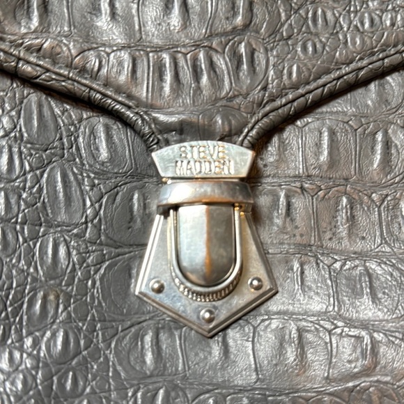 Steve Madden Gray Crocodile-Embossed Tote Bag, adjustable - Picture 2 of 13